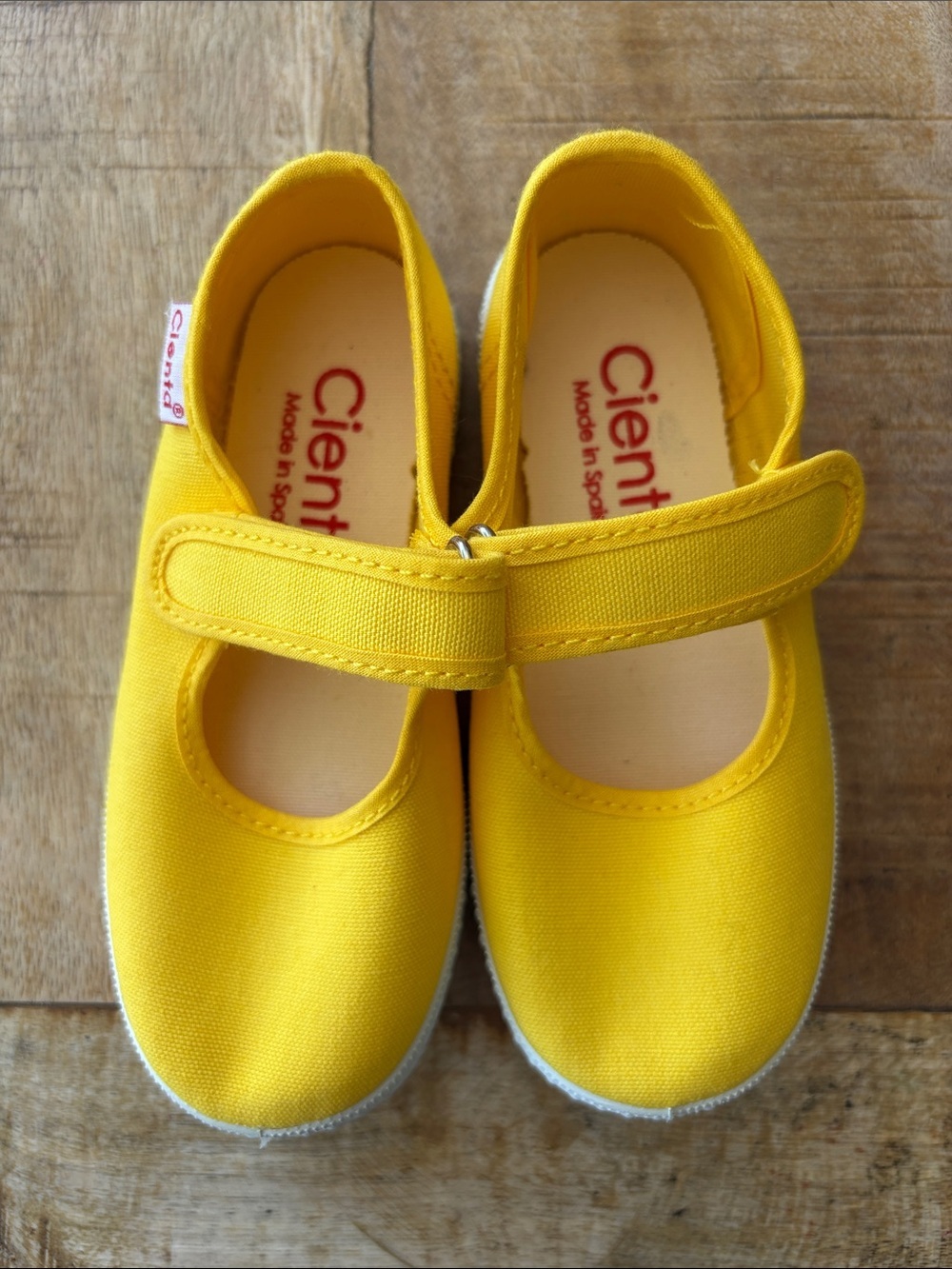 Like new Cienta Yellow Canvas Mary Jane Shoes size 25 - Picture 1 of 8